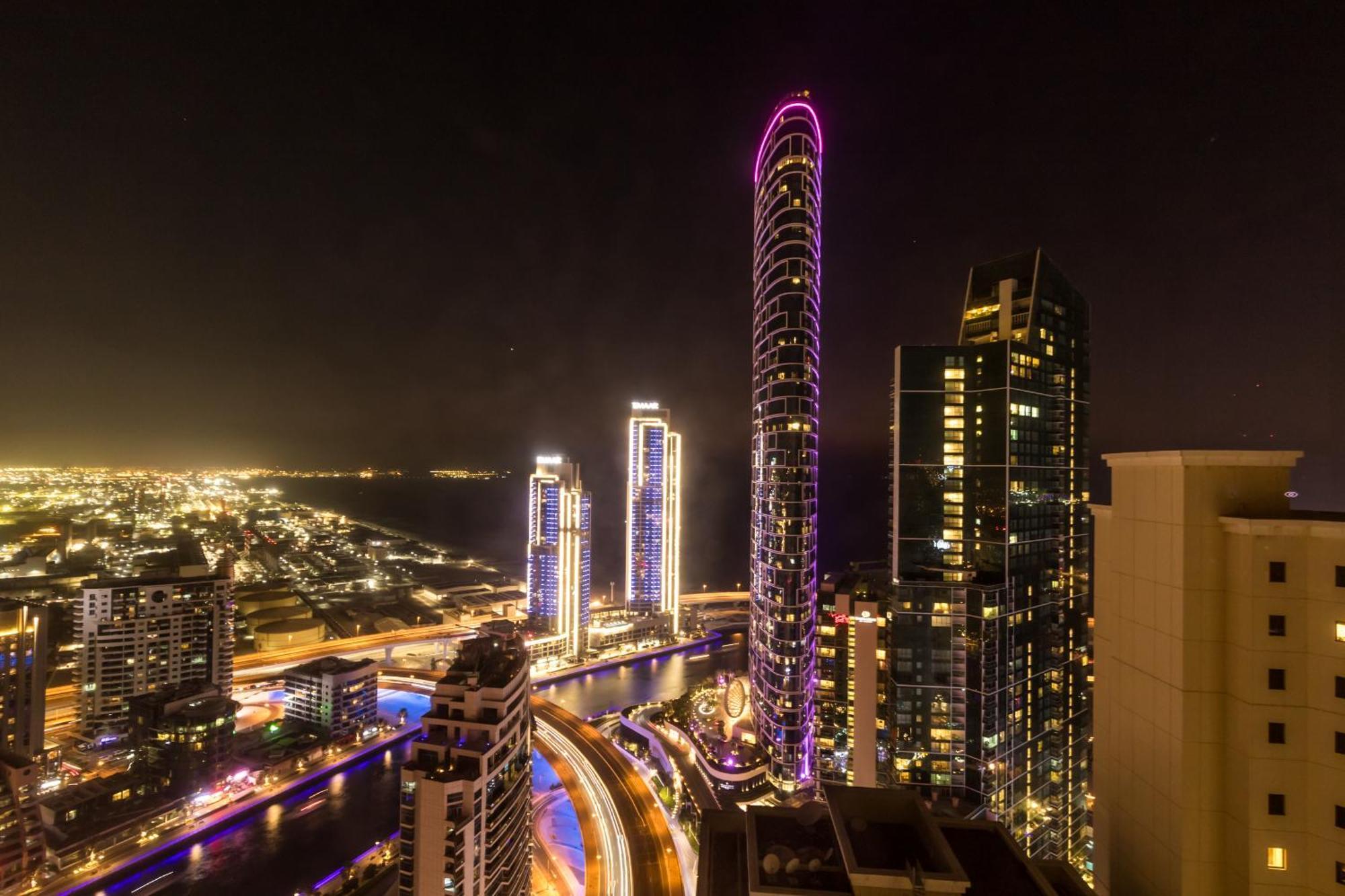 The Premium Jbr Sea View Luxury Suite Awarded "Traveller Award 2025" Дубай Экстерьер фото